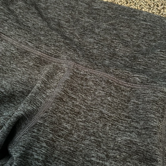 Offline by aerie navy Heather leggings with pockets - Picture 2 of 4